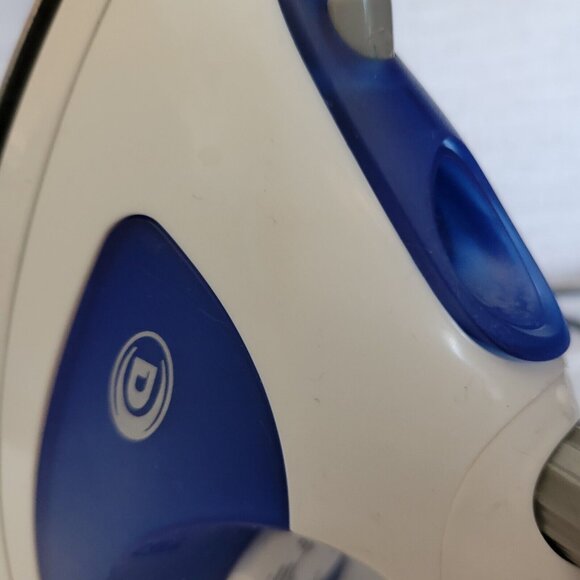 Durabrand Steam Iron TSK-7538S lightweight dial TESTED-WORKS clothes crafts EUC - Picture 3 of 10